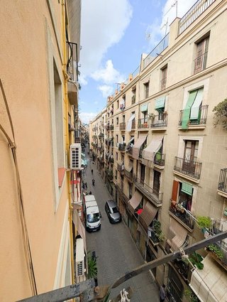 Piso en venta en El Raval en Barcelona