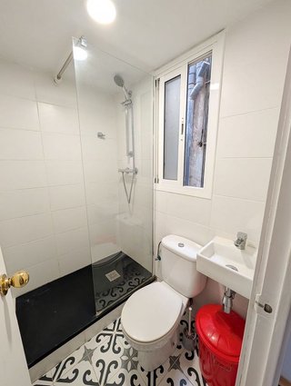 Piso en venta en El Raval en Barcelona