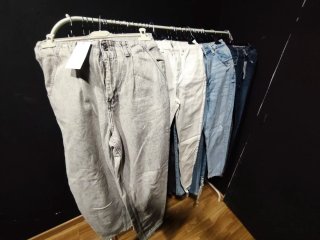 Lote Ropa Vaquera y sudaderas pantalones de mujer