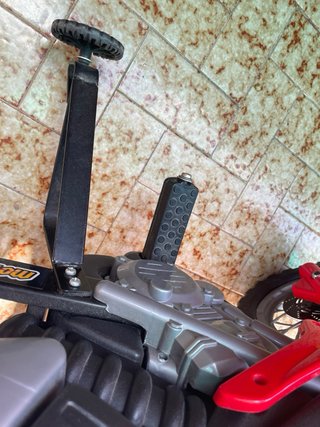 Moto a batería Feber Roja