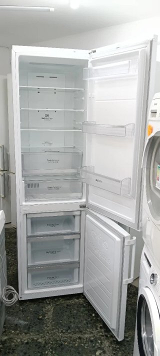 NEVERA COMBI L.G NO FROST ENERGÍA A+