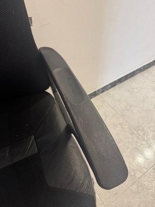 Silla de oficina negra