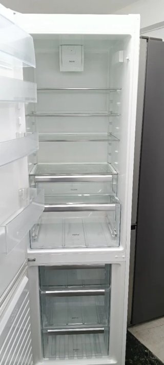 Nevera COMBI Electrolux Blanca