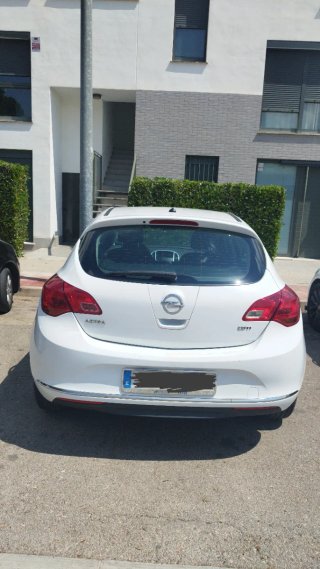 Opel Astra 2014