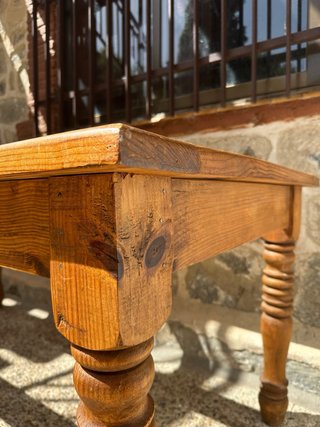 Mesa de madera mexicana y 6 sillas