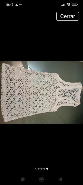 Camisa Cortefiel y camiseta calada Zara
