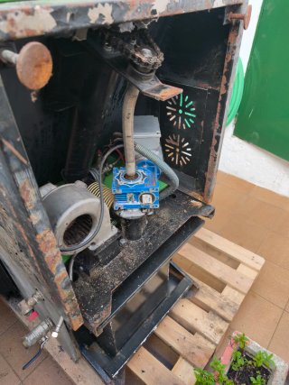Caldera Biomasa Ecoffor plus 35 + Tolva 100k.