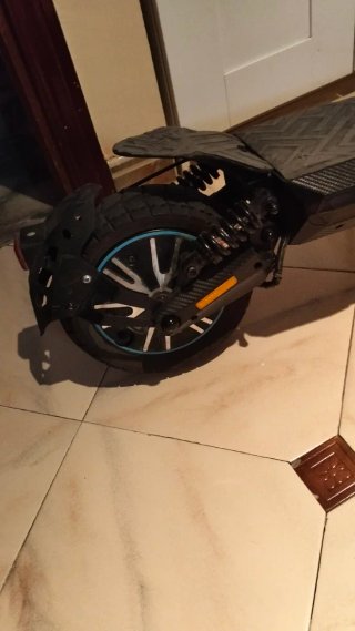 Patín eléctrico esmart Gyro solo tiene 3 meses