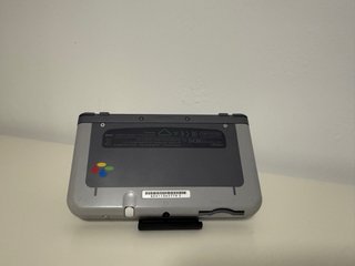Nintendo New 3DS XL SNES Edition Gris/Blanco