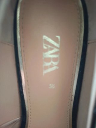 Zapatos planos ZARA negros con hebilla