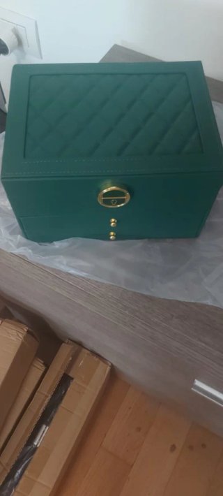 Portagioie verde con 3 cassetti