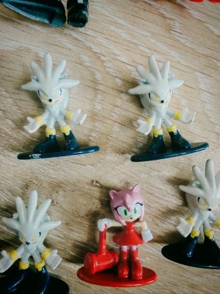Confezione assortita di figure in metallo di Sonic Jada