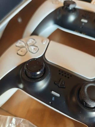 Consola PlayStation 5 + 3 Juegos