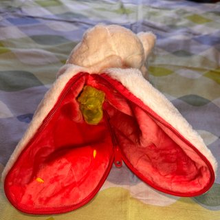 Peluche coniglietto trasformabile in fragola
