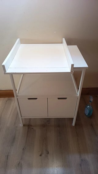 Mobile fasciatoio bianco per bambini