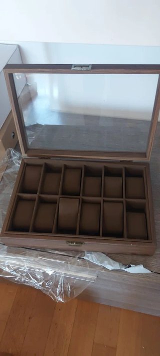 Scatola porta orologi in legno