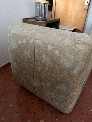 8 sillones y 2 taburetes de tela