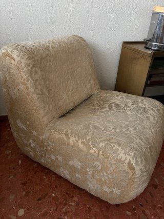 8 sillones y 2 taburetes de tela