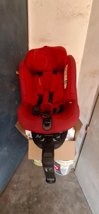 Seggiolino auto infantile rosso Marca Nado - alta gamma