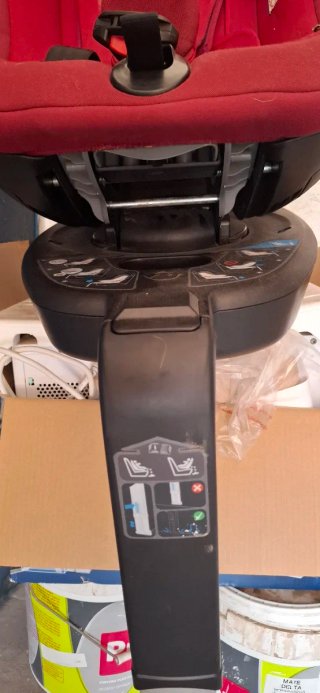 Seggiolino auto infantile rosso Marca Nado - alta gamma