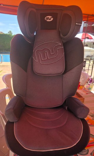 Seggiolino auto per bambini 18kg+