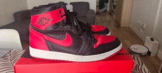 Nike Air Jordan 1 Mid Satin Black Red