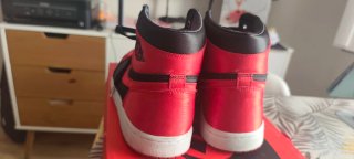 Nike Air Jordan 1 Mid Satin Black Red