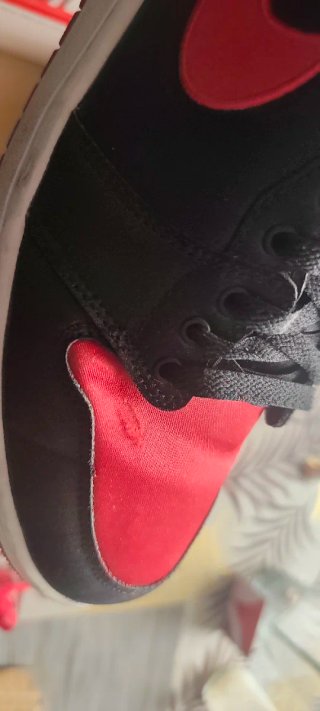 Nike Air Jordan 1 Mid Satin Black Red