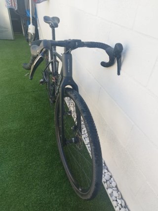 Bicicleta Gravel Focus
