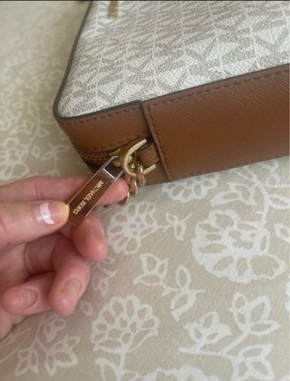 Borsa a tracolla Michael Kors beige e marrone