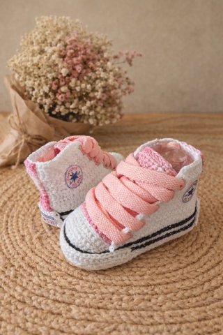 Scarpatine Converse all'uncinetto per neonati