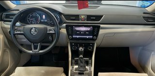 Skoda Superb DIESEL 150C.V. COMBI AUTOMÁTICO