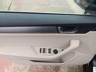 Skoda Superb DIESEL 150C.V. COMBI AUTOMÁTICO
