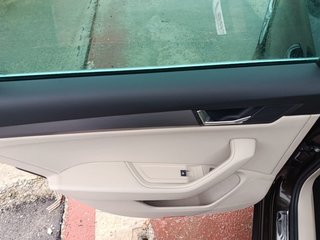 Skoda Superb DIESEL 150C.V. COMBI AUTOMÁTICO