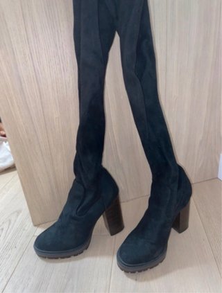 Botas altas negras