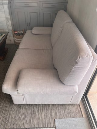 Sofá de 2 plazas tapizado gris