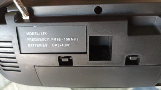 Radio FM Portátil 13K Nueva