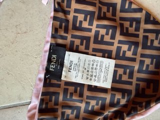 Costume Fendi due pezzi rosa e marrone