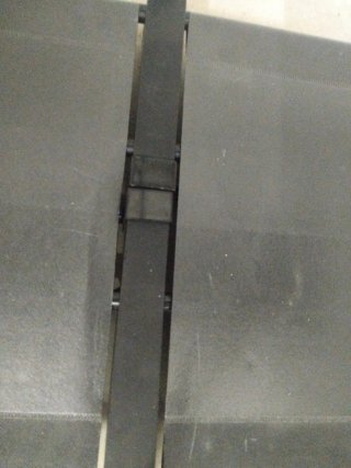 Armadio portatile nero e grigio in metallo