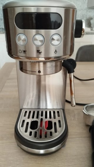 Cafetera automática espresso plateada Neretva