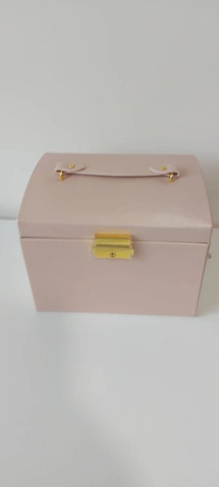 Portagioie rosa con dettagli oro
