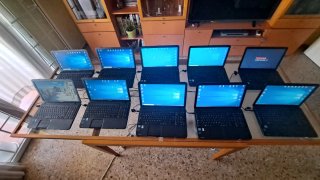 Aula Informática 10 Portátiles Toshiba