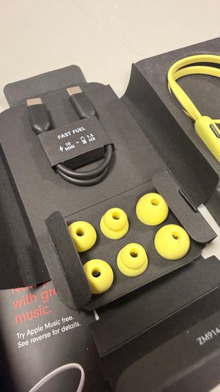 Beats Flex Auriculares Inalámbricos Amarillos