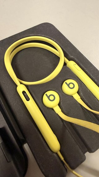 Beats Flex Auriculares Inalámbricos Amarillos