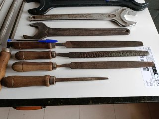 Lote de herramientas manuales