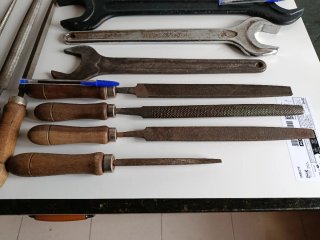 Lote de herramientas manuales