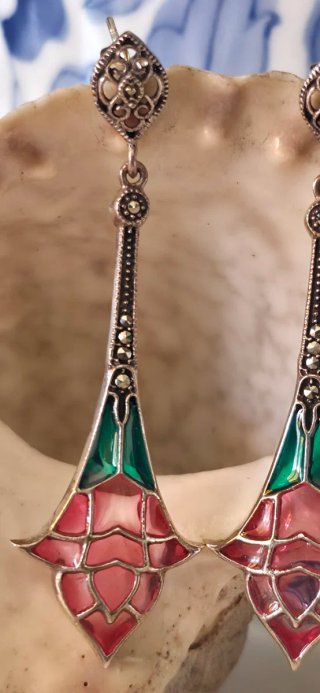 Preciosos pendientes esmaltes y plata