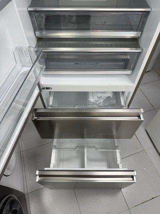 Nevera nueva con tara Haier 2m x 70cm No Frost