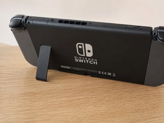 Nintendo Switch + 4 mandos + Super Mario