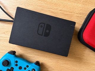 Nintendo Switch + 4 mandos + Super Mario